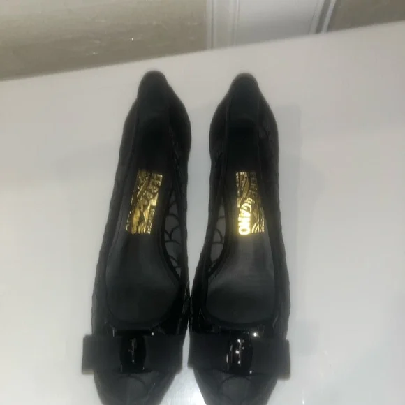 Ferragamo vara mesh bow pump size 7 1/2 nwt - Picture 7 of 16